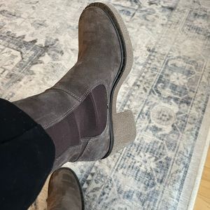 Striking grey suede Chelsea boots with 3” inch heel